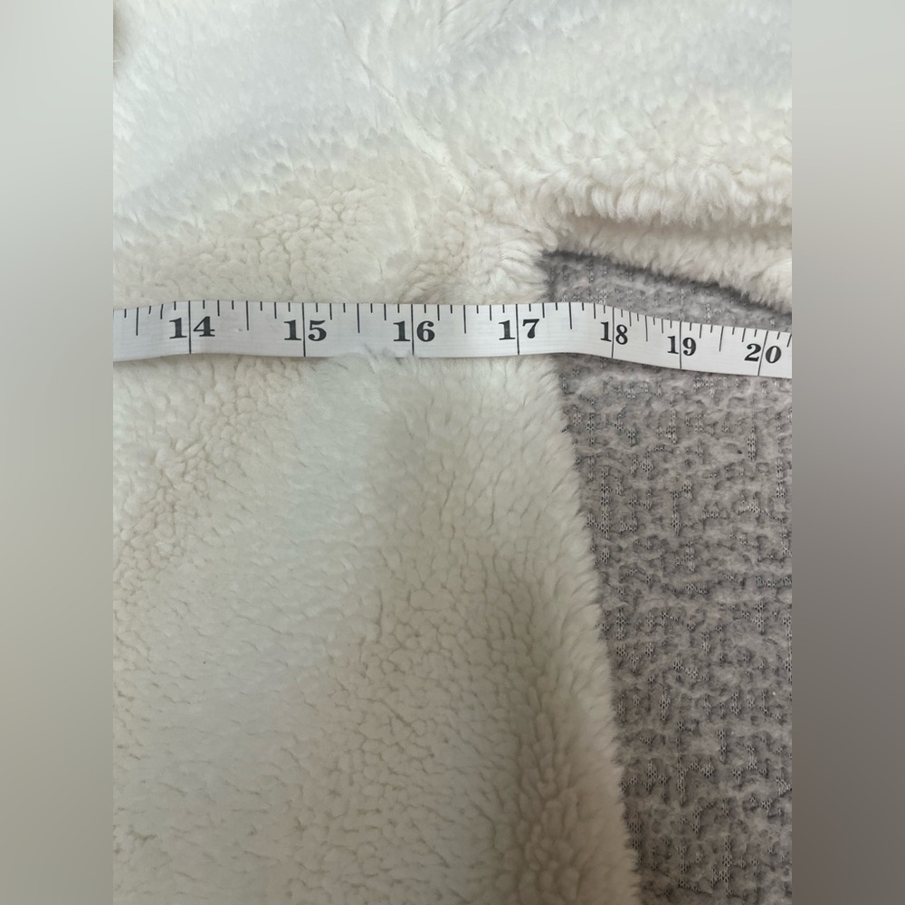 Janie and Jack Cream Teddy Jacket Size 10 To 12 - Picture 9 of 12